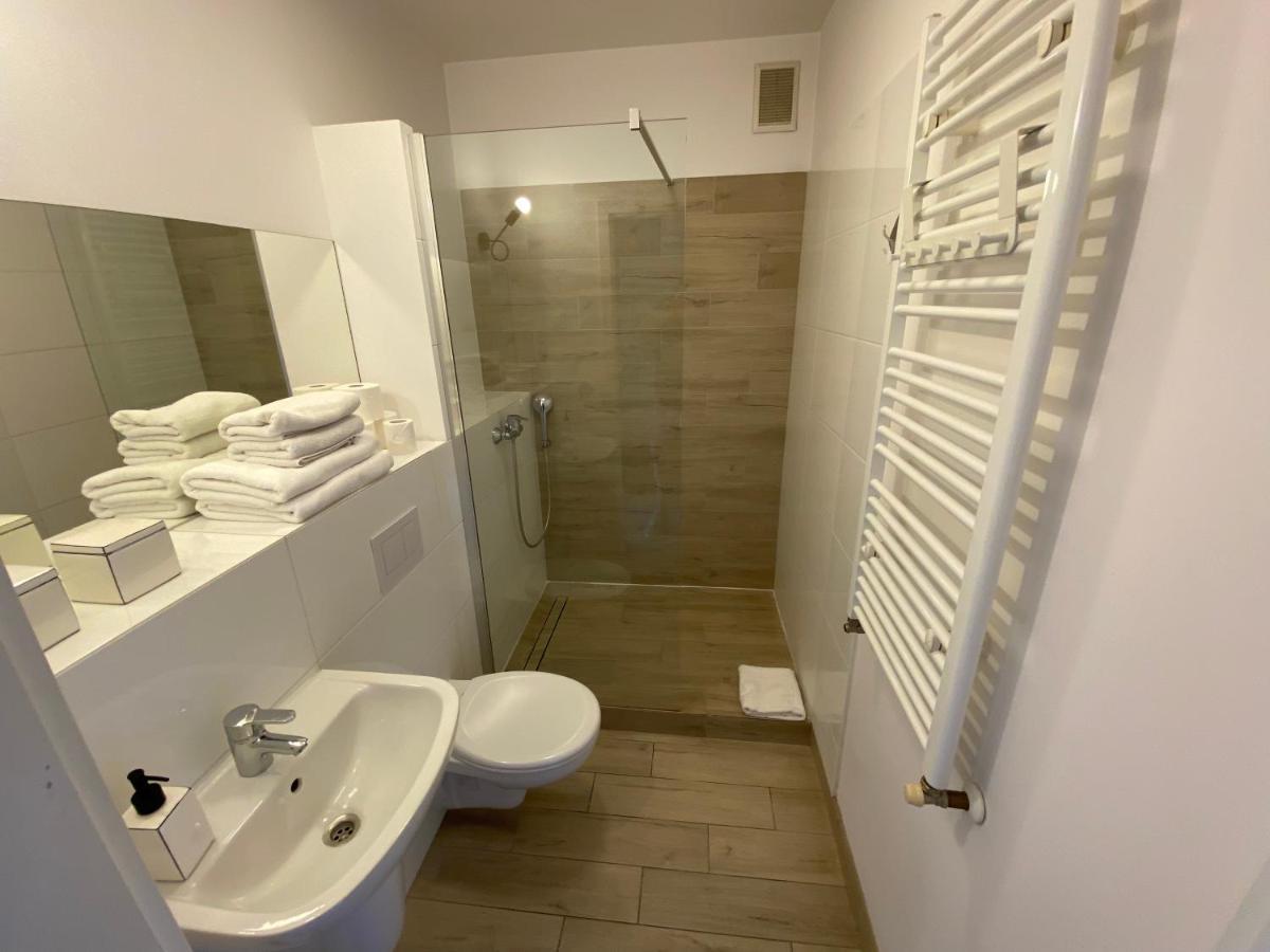 Little White Frog Apartment Szczecin Exterior photo