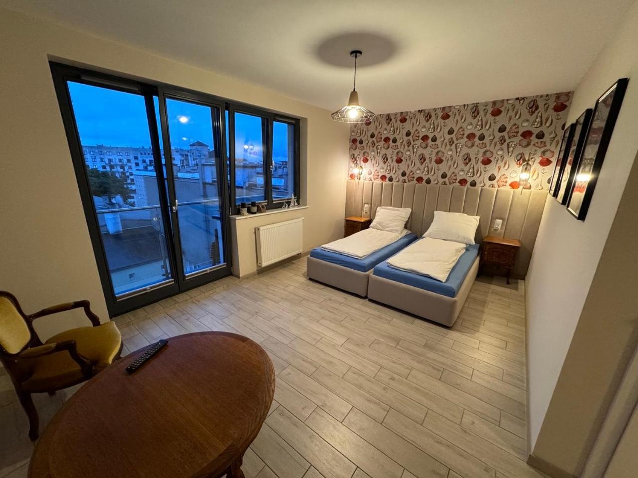 Little White Frog Apartment Szczecin Exterior photo